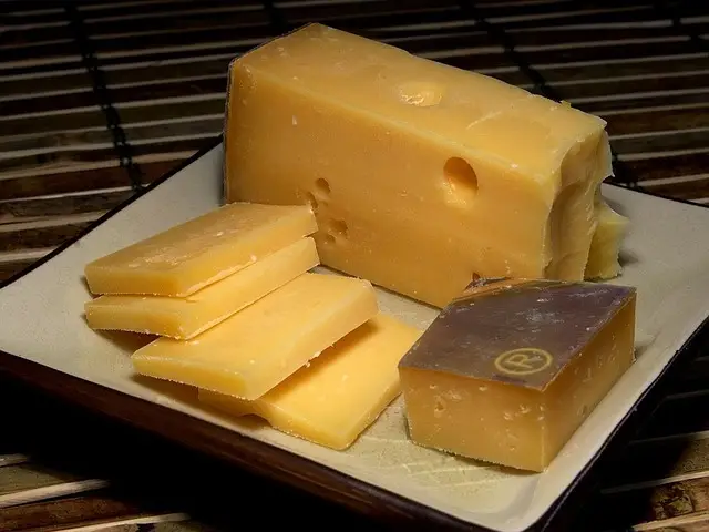 Which Cheese Tastes Like Gouda? A Comprehensive Guide